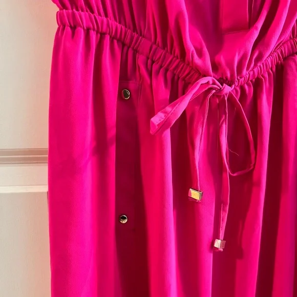 Dynamite Bright Pink Dress - Picture 3 of 3